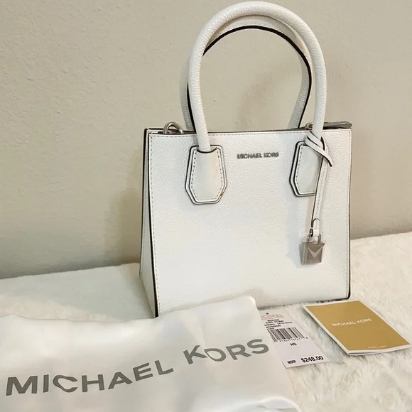 MICHAEL KORS ホワイト ハンドバッグ Michael Kors Women's Jet Set Travel Medium Top Zip Duffle